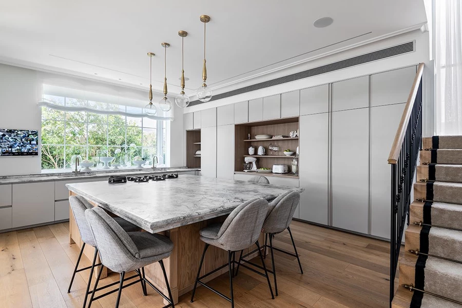 טוסקנה ופריז, דרך החיים עצמם