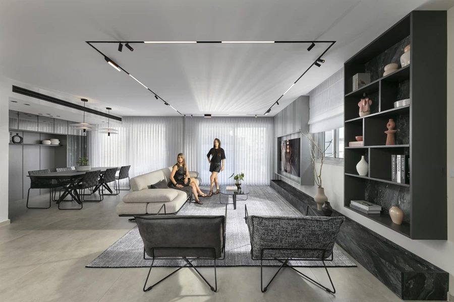 אפור חם: עיצוב מאוזן בין יוקרה לחום משפחתי