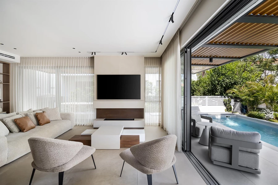 מעצבת פנים: מירב איכלר | צלם: אבי קבלו, באדיבות דלקוב