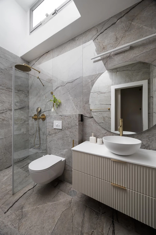 מעצבת פנים: מירב איכלר | צלם: אבי קבלו, באדיבות דלקוב