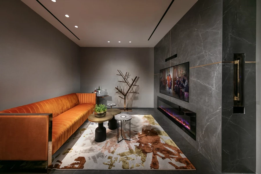 קמין פלזמה חברת אורטל קמינים | עיצוב: רחל פישבך | צלם: אלעד גונן