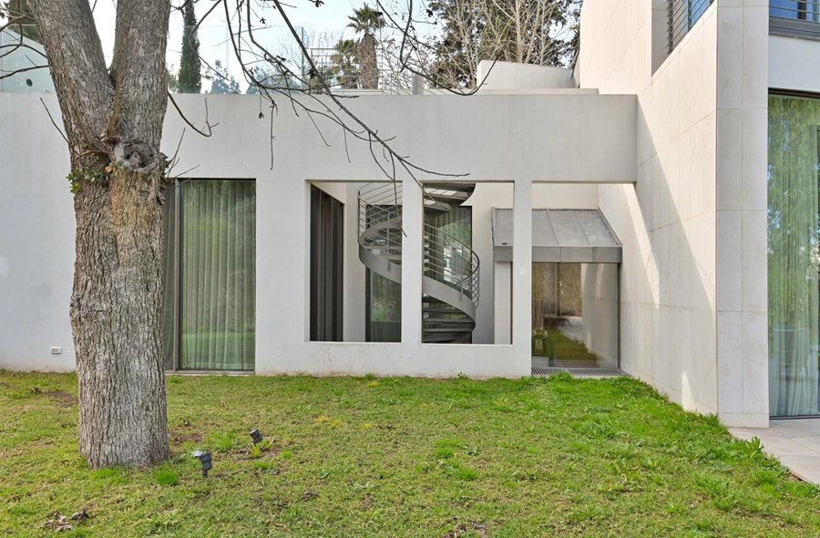 אדריכלות: איבן לנג | צילום: שי בן אפרים