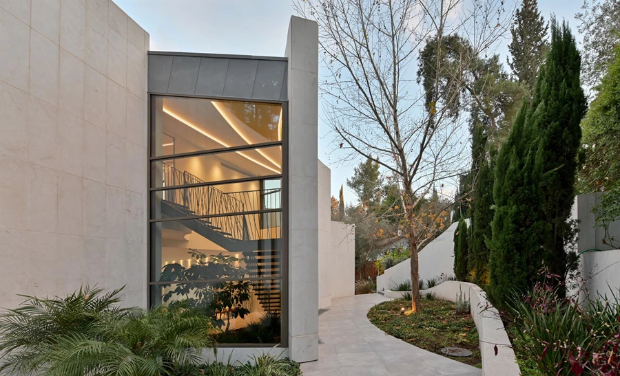 אדריכלות: איבן לנג | צילום: שי בן אפרים