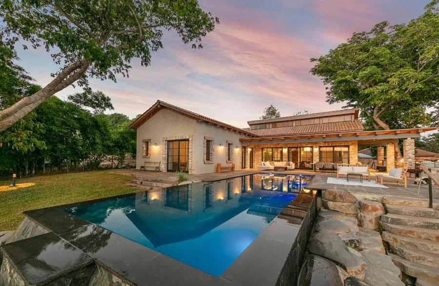 רון שפיגל, שפיגל אדריכלים צלם אלעד גונן. בריכה חברת פלגים, אבנר צדוק