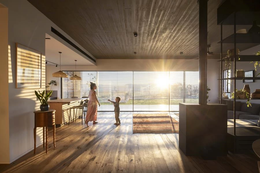 שימוש בחומרים טבעיים, וניטראליים, ללא צבעים חזקים