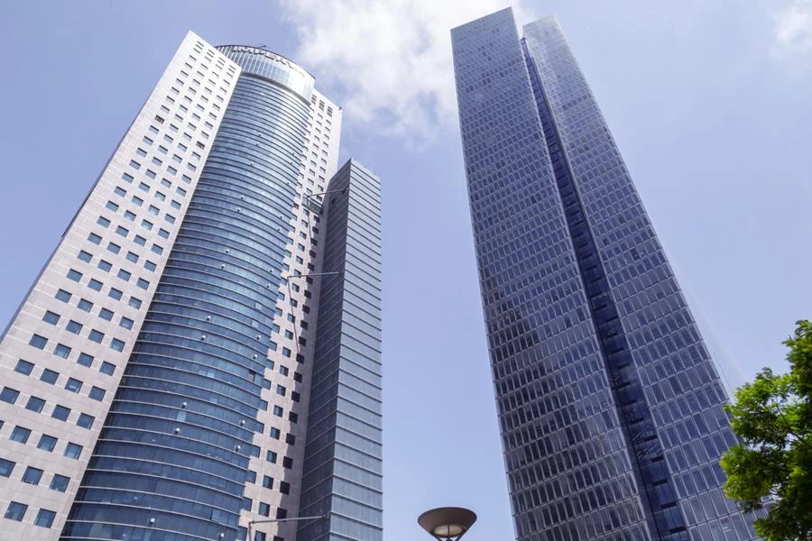 מעטפת קיר מסך כפולה מגדלי עזריאלי שרונה