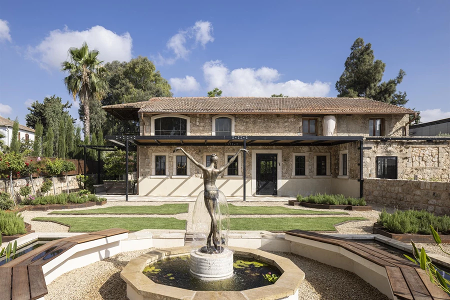 הרפת שהפכה לארמון קוסמטי