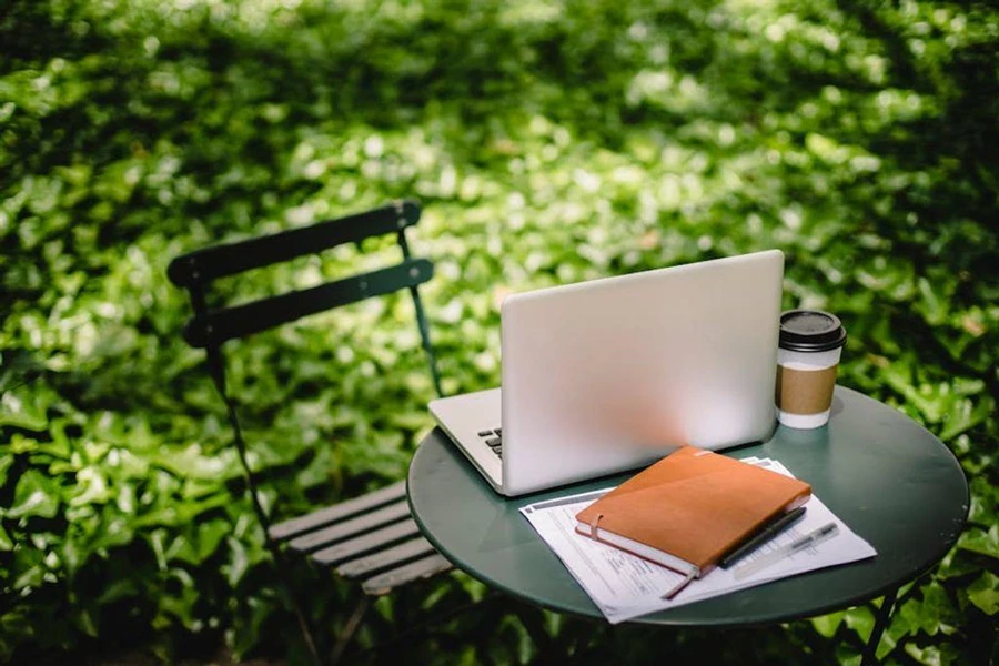 מרחבי עבודה ביתיים: איך ליצור מרחב פרודוקטיבי בבית שמשלב את החוץ?