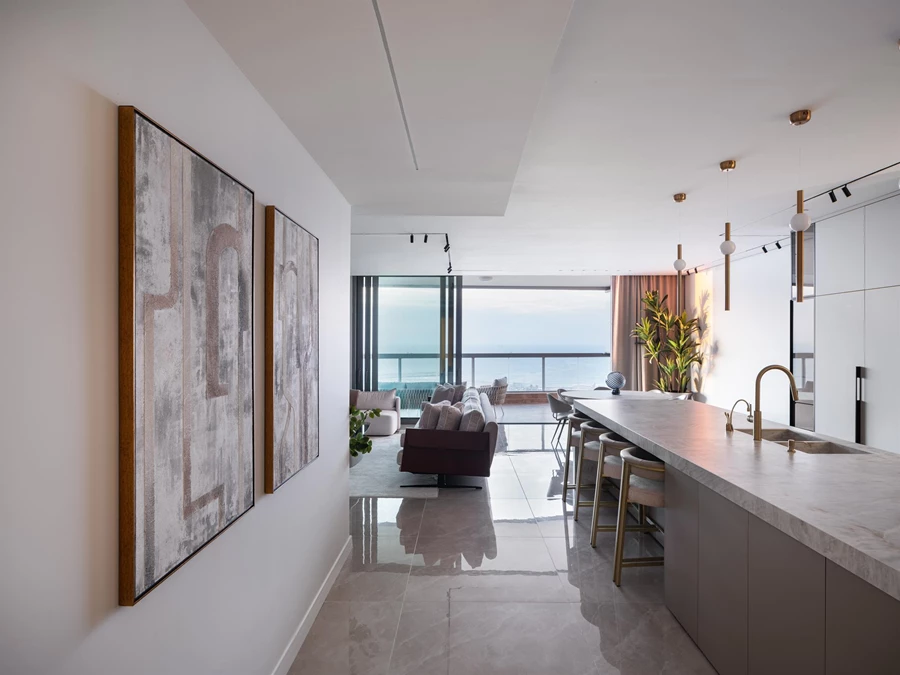 המטרה של המעצבות להכניס את הים במלוא עוצמתו