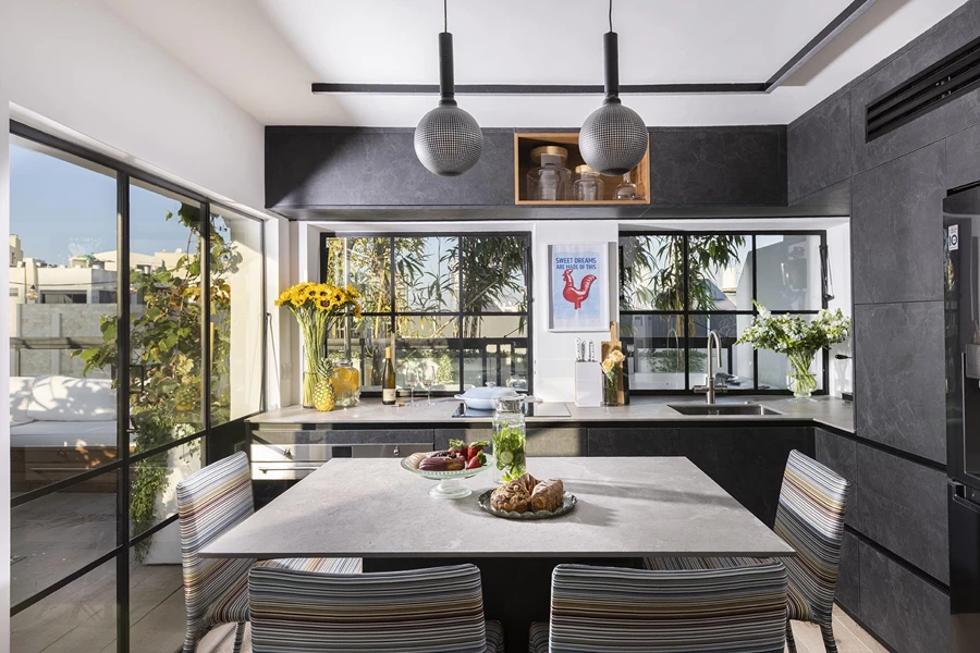 אם לגור בתל אביב, אז בדירה הזו