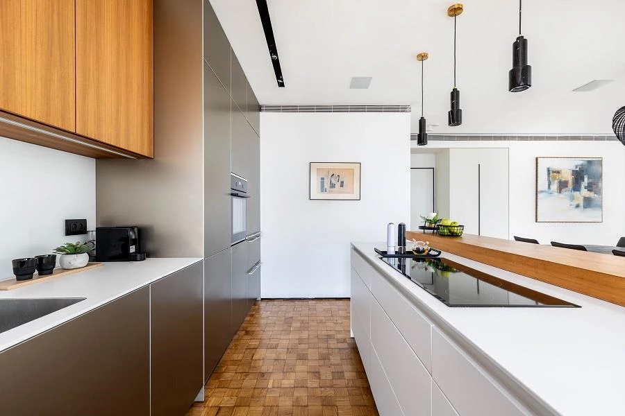 צילום: אורית ארנון | עיצוב פנים: רוני שני פלדשטיין | תאורה : אלפינה תאורה