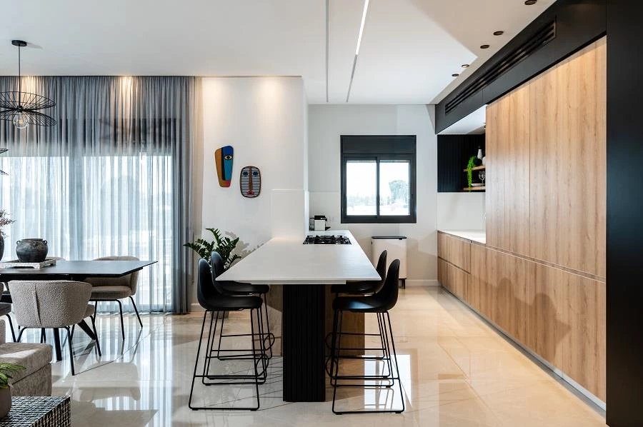 צילום: בן רוטשטיין | עיצוב: מירב סואד | באדיבות אלפינה תאורה