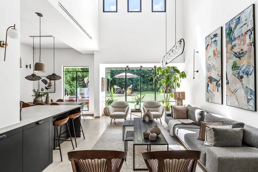 במו ידיהם: שיפוץ לבית ישן במושב יד רמב"ם עם טאץ' של DIY