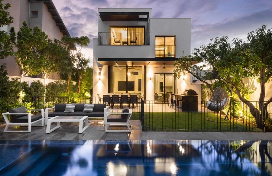 צילום: רגב כלף | אדריכלות תכנון ועיצוב: שיינפלד אדריכלים | באדיבות פלגים- תכנון בריכות יוקרה