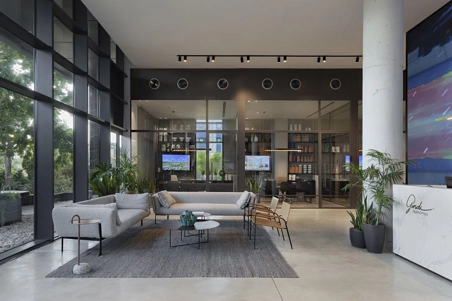 הסנדלר לא הולך יחף