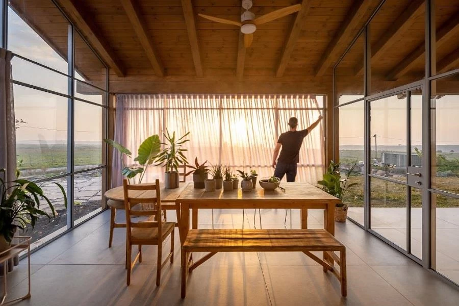 כאן ביתי כאן אני נולדתי