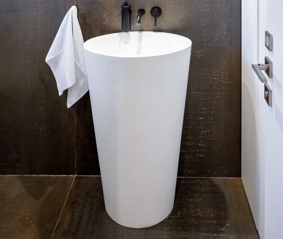 עיצוב פנים: אביב חרמוני | צילום: שי אפשטיין | חדר רחצה: HeziBank