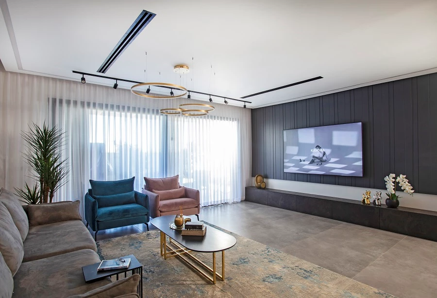 חמימות יוקרתית מול נוף השדות