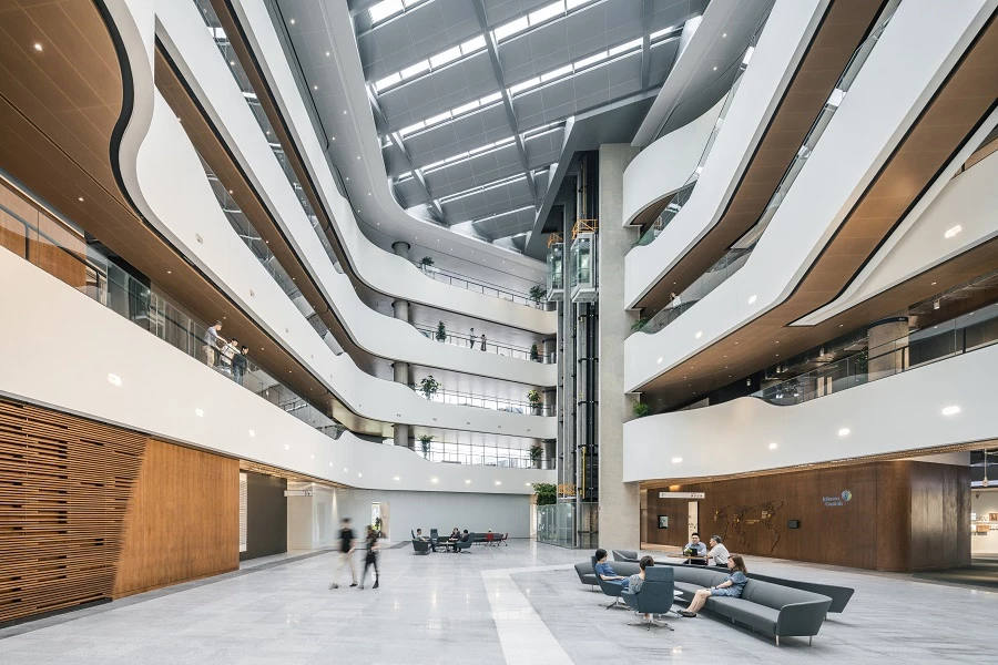 משרדי Johnson Controls שנגחאי | תכנון: Gensler אדריכלים  | צילום: BlackStationJohnson Controls שנגחאי | תכנון: Gensler אדריכלים