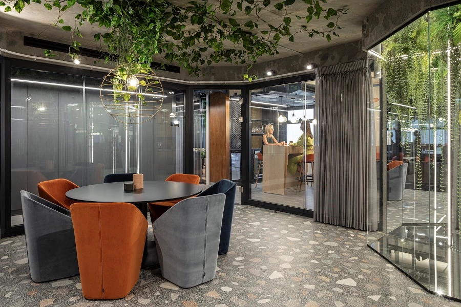 תכנון: נדיה רויטבלט | ריצופים וחיפויים HeziBank | צילום עמית  גרון