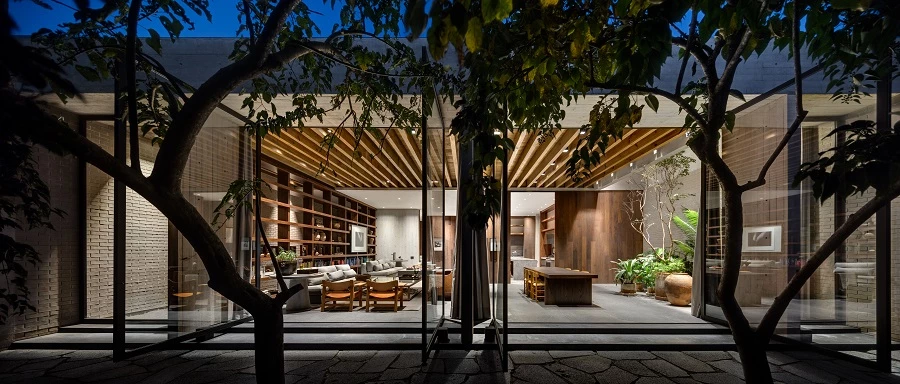 שני בתים וסטודיו