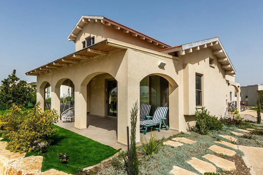 בית כפרי ומואר בעמק המעיינות