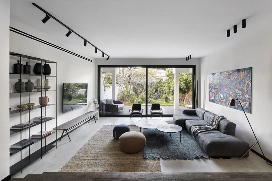 חוזרים הביתה