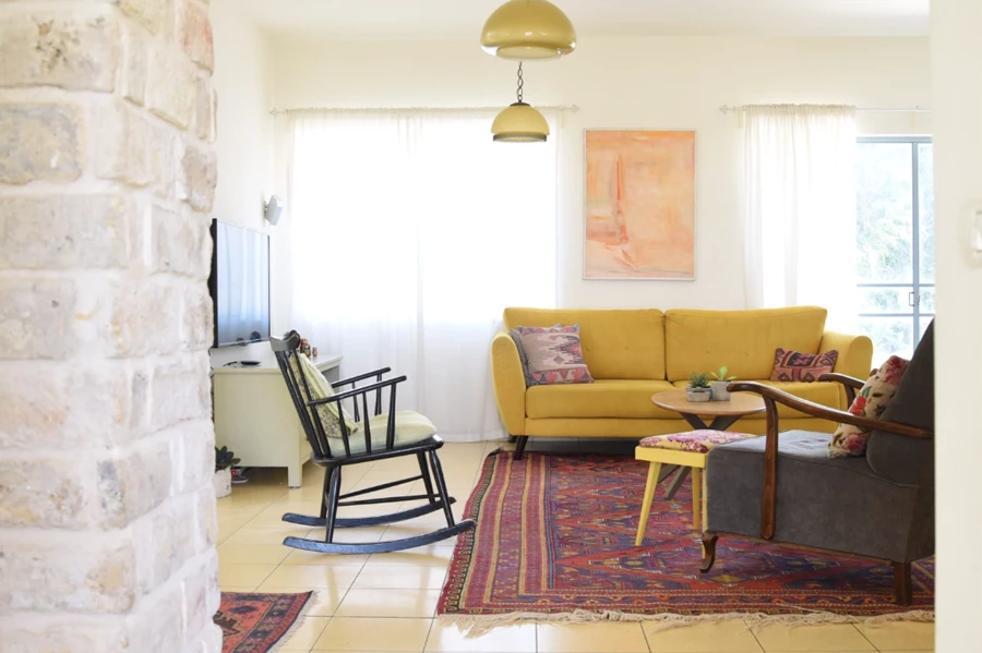 הפרויקט בנגבה: שני מבנים, בית אחד