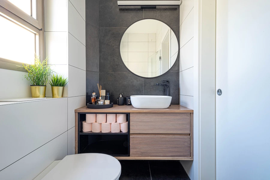 דירה בת 5 חדרים לזוג עם 3 ילדים קטנים מקבלת מראה חדש