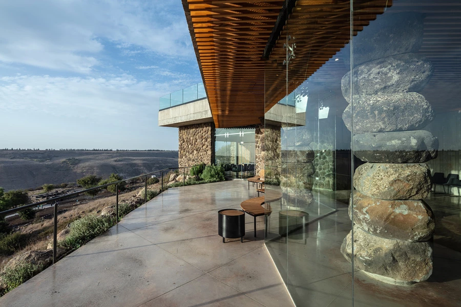 מרכז מבקרים-עין קשתות (אום אל קנטיר)- אתר מורשת לאומית ברמת הגולן