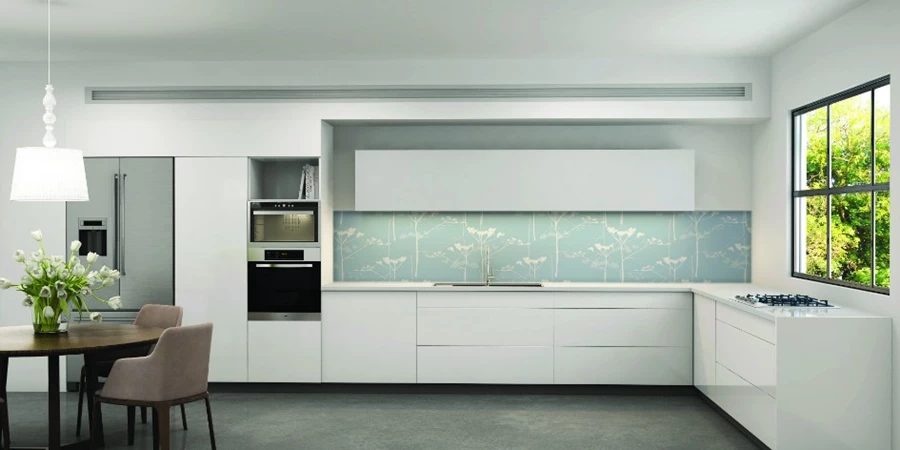 חיפוי קיר מזכוכית משי-משי (מט) בסגנון פרחים. חברת בלורן