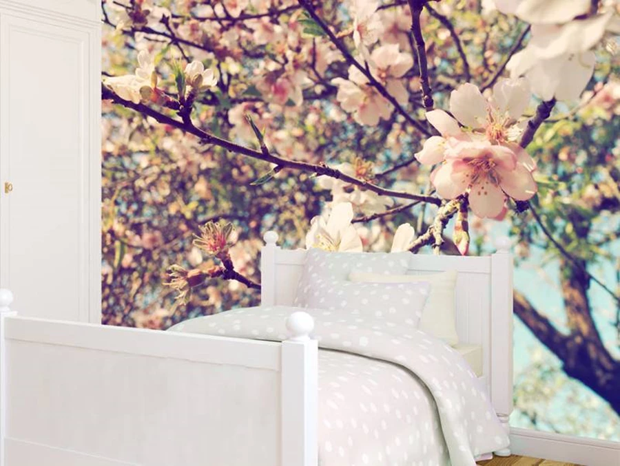 קירות מדברים