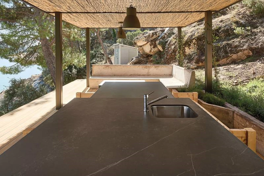 מותג משטחי Dekton-Barbacoa Exterior | קוסנטינו.