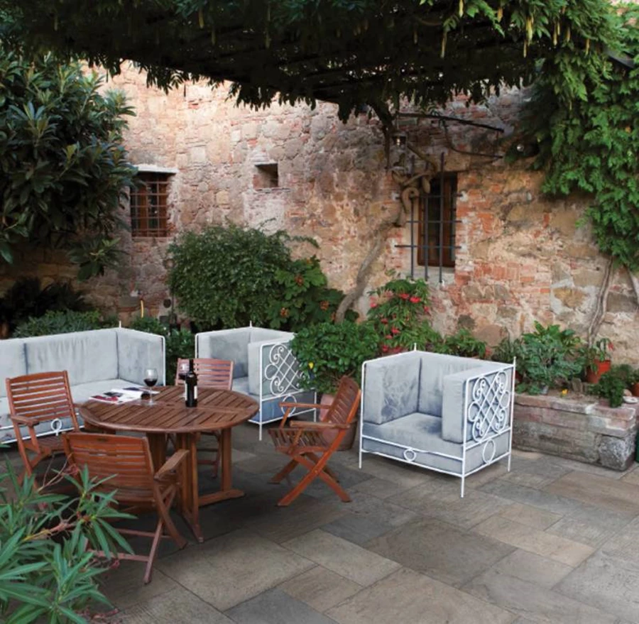 גרניט פורצלן דגם איטלקי במראה טבעי. מתאים לחללים רטובים, מרפסות וגינות. כולל תקן נגד החלקה. | אחים לוי קרמיקה.