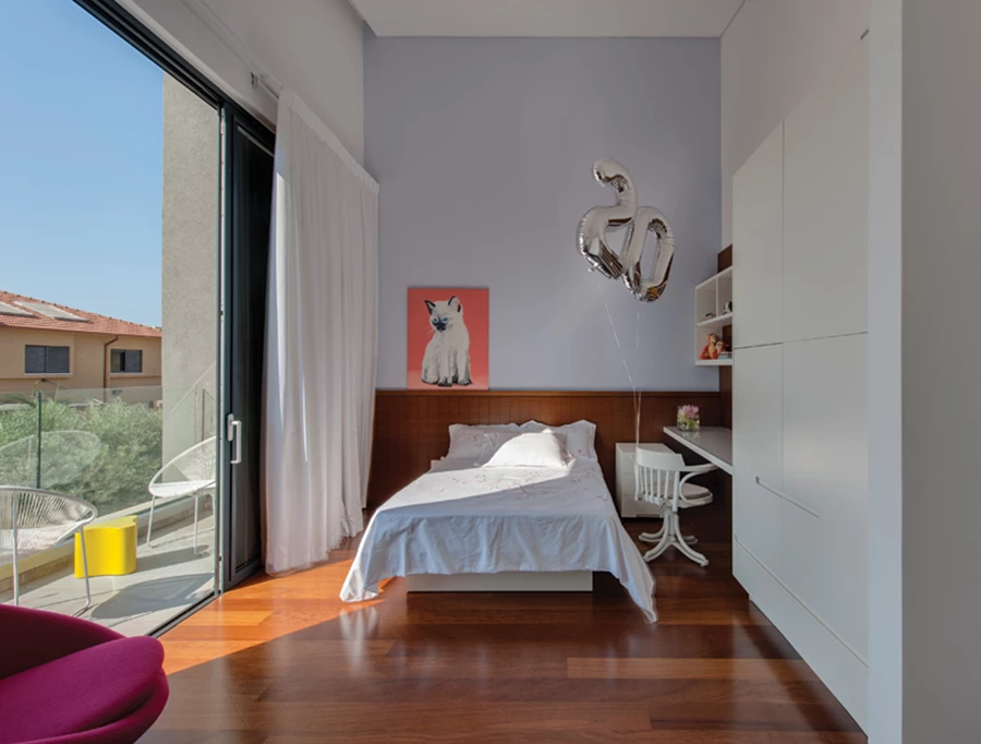 חדרי הבנים בקומה א