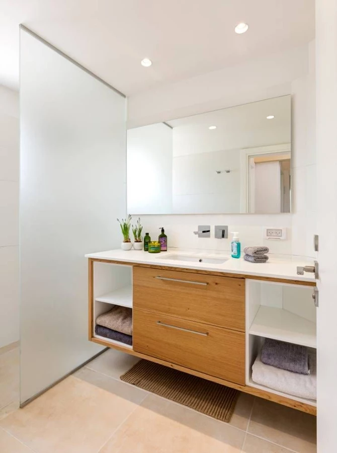 נגרות: רפי מורדוך ריץ׳ גאלרי