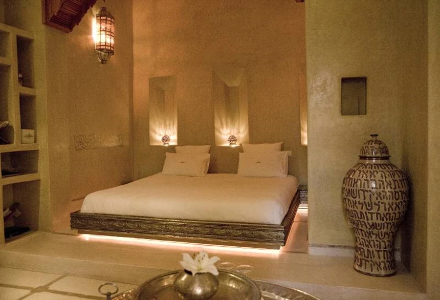 Credit:  Bernd Kolb hotel room and Hebrew script vase