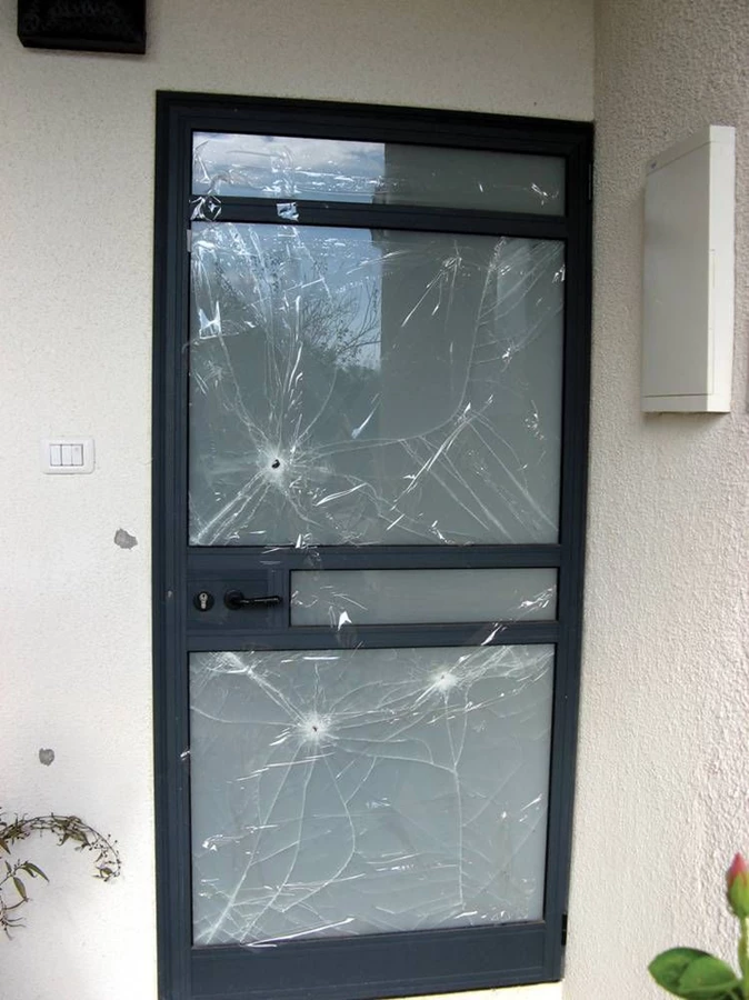 ציפוי מגן בטחון שהגן על אזרחים בנפילת קסאם | קבוצת מגן שמש.