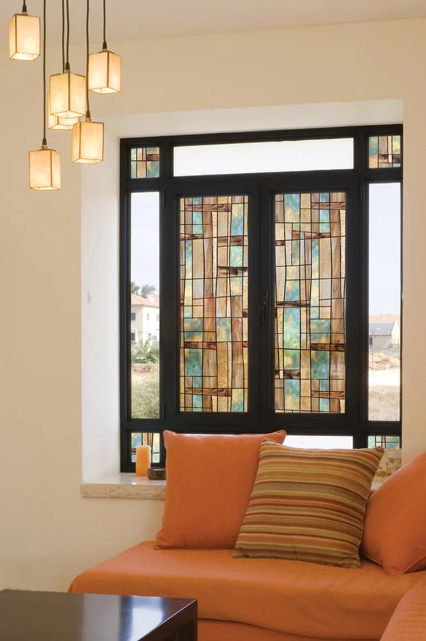 שילוב של שקיפות ודיגום דקורטיבי בסגרנון ויטראג׳ | קבוצת מגן שמש.