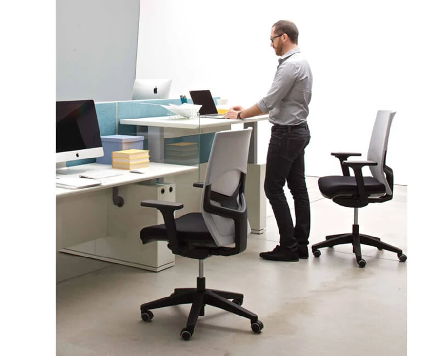 למי שאוהב לעבוד בעמידה