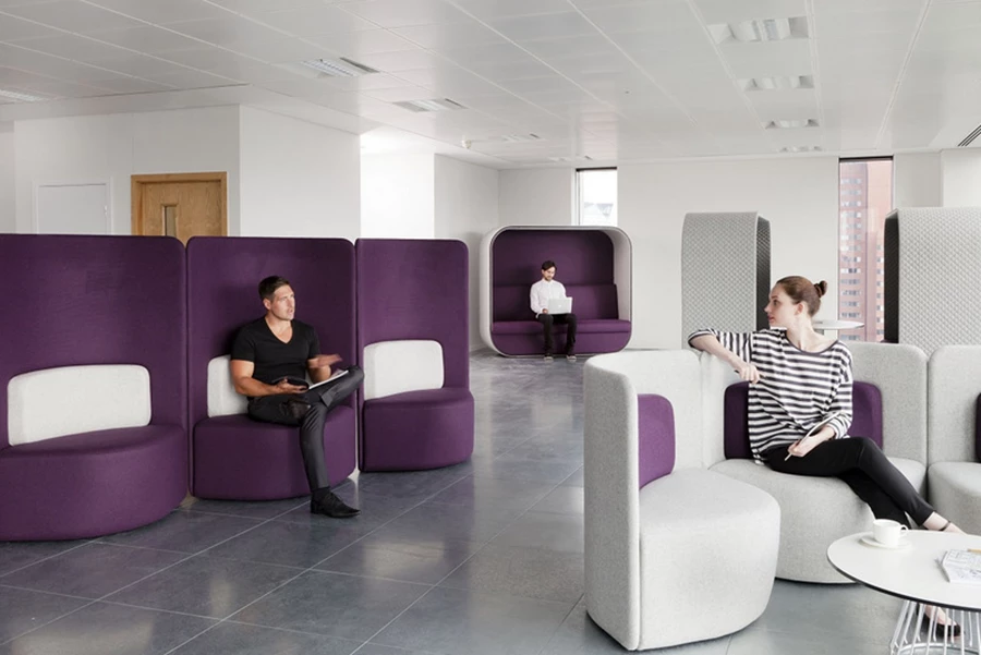 יותר משטחי עבודה בחלל אחד