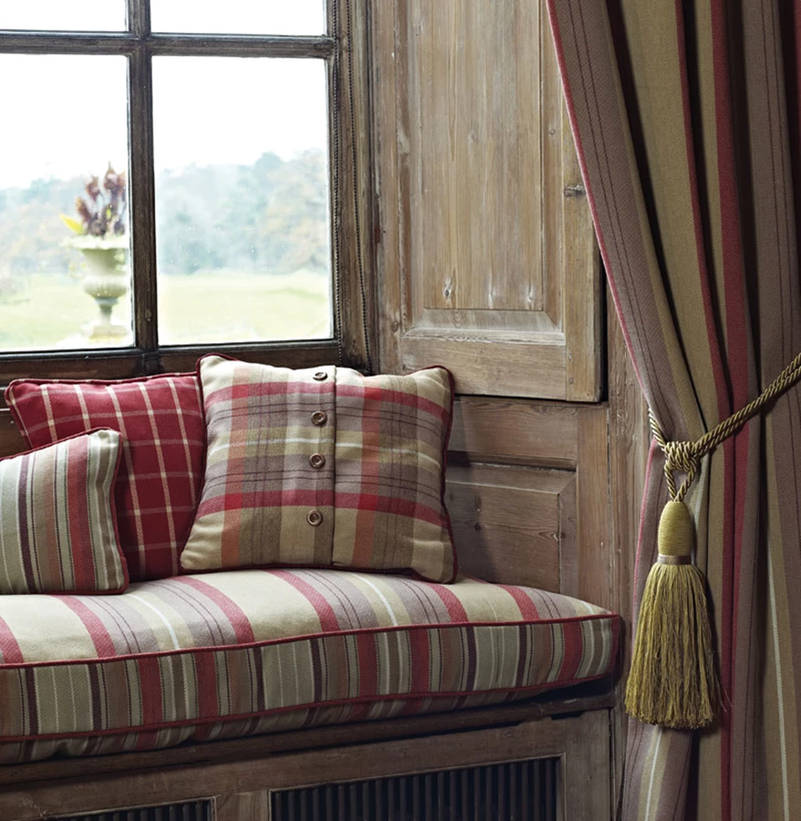 וילון ובד ריפוד תואם במראה כפרי טבעי | ״דומוס מבית אביזר סנטר