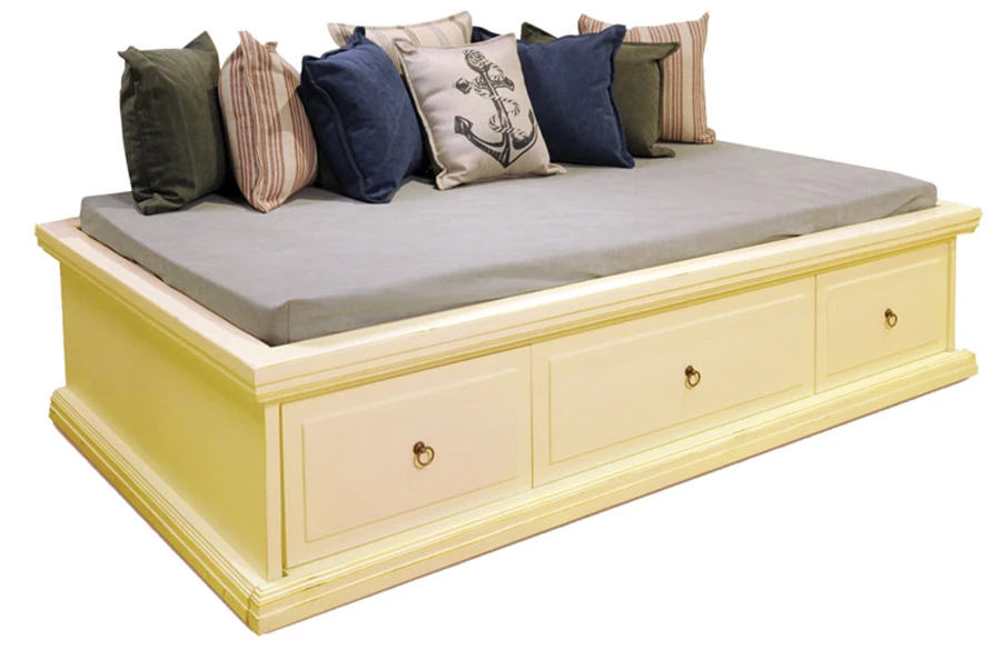 ספסל ישיבה מרופד עם פתרונות אחסון- האוס אין