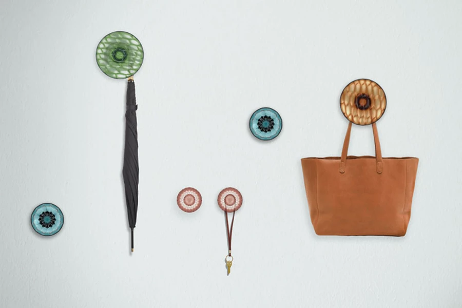 מתלים מסדרת