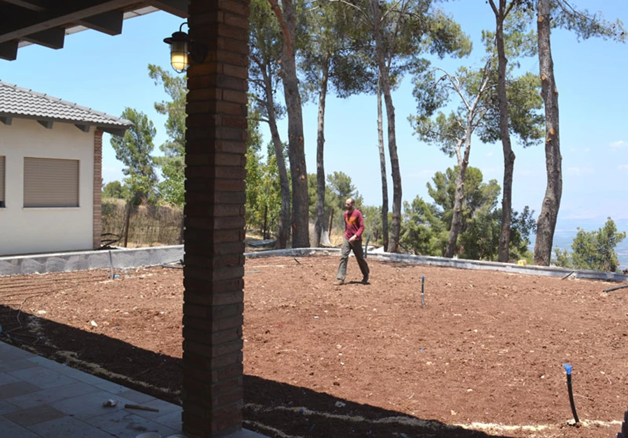 יצירת מדשאה עגולה.