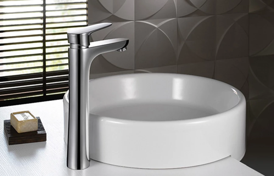 ברז פרח גבוה מסדרת וונציה סדרה איכותית המשלבת בין טכנולוגיה מתקדמת לעיצוב יוקרתי. | חמת.