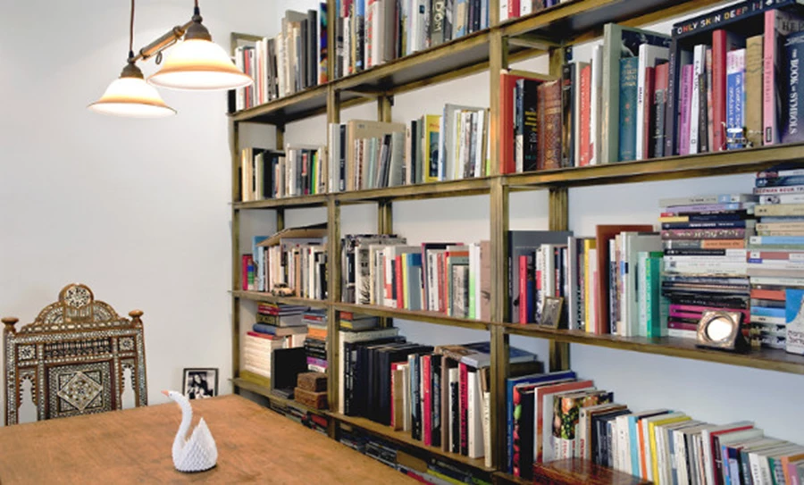 ספריה מסגרת מפליז בגימור אוקסיד מלוכלך ללא לקה מדפים מברזל שחור מוחלד