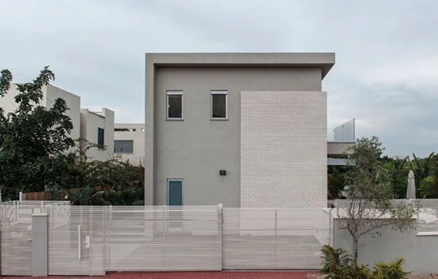 להרגיש  את הגינה