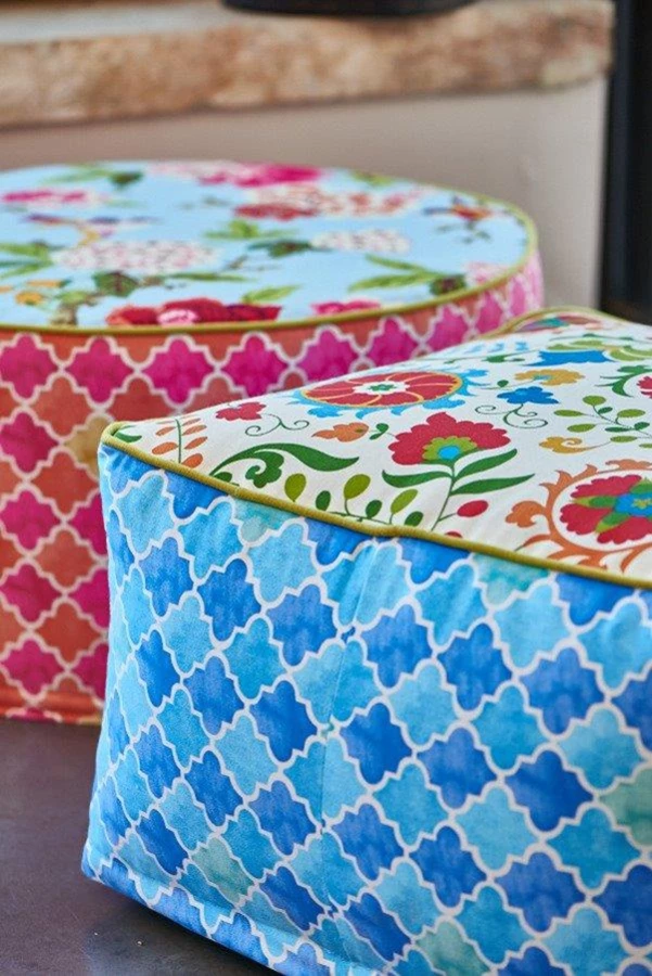 פופים צבעוניים- סטודיו מון שרי | צילום: שחר תמיר