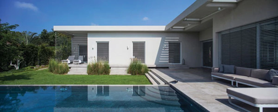 חזית קדמית: בתצורת האות ר